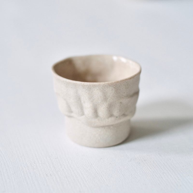 深見達希 sake cup [ivory] | 酢橘堂
