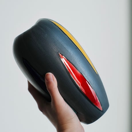 spaceship vase