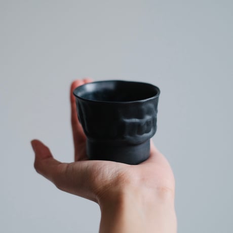 深見達希 sake cup [black]