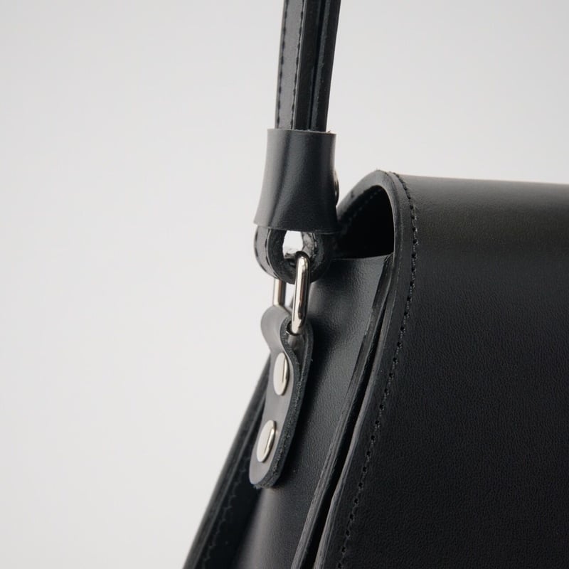 leather shoulder penta black | 酢橘堂