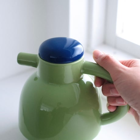green tea pot