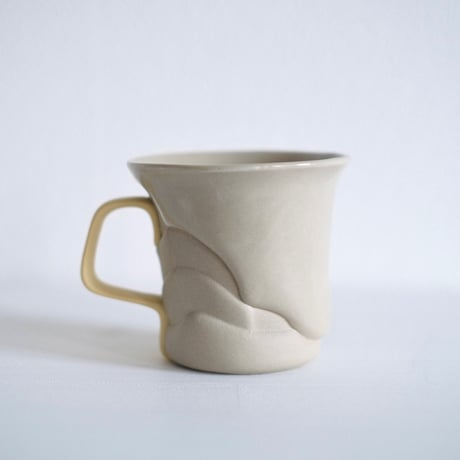 深見達希 layer mug [beige]