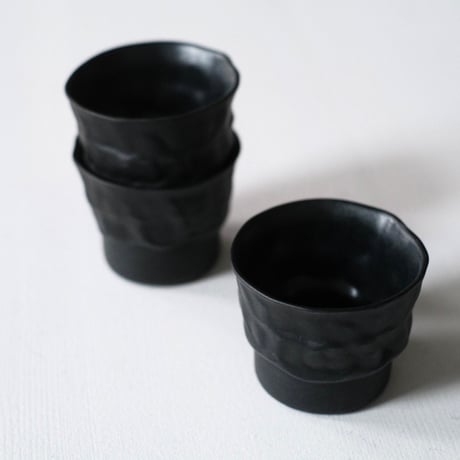 深見達希 sake cup [black]