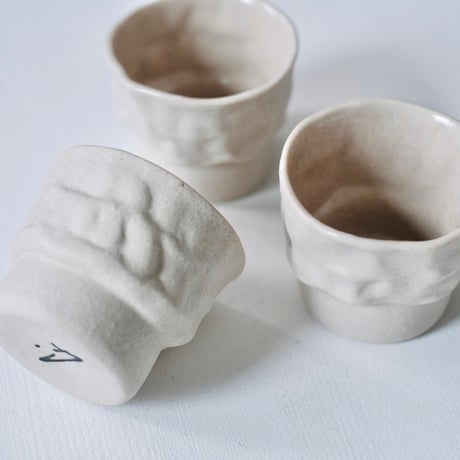 深見達希 sake cup [ivory]