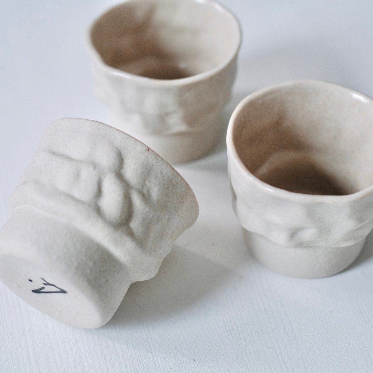 深見達希 sake cup [ivory] | 酢橘堂