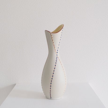 dot ceramic vase
