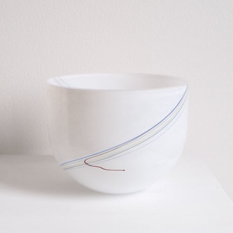 骨董　時代　２色バイカラーフリル 乳白色ガラス　橙色　脚付コンポート　菓子器 昭和レトロ 型ガラス 乳白ブルーの小さなコンポート 2客セット