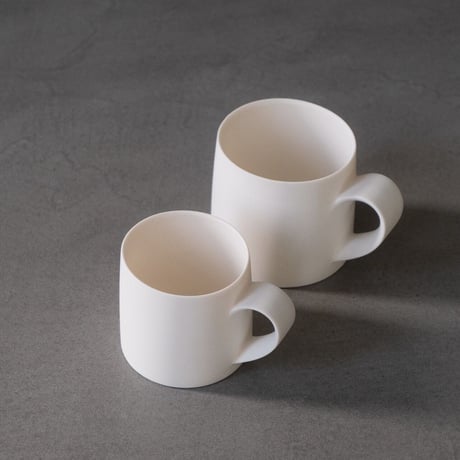 菊池俊治 B mug