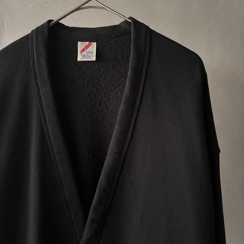 90s Jerzees sweat cardigan “Black” | sui & shara