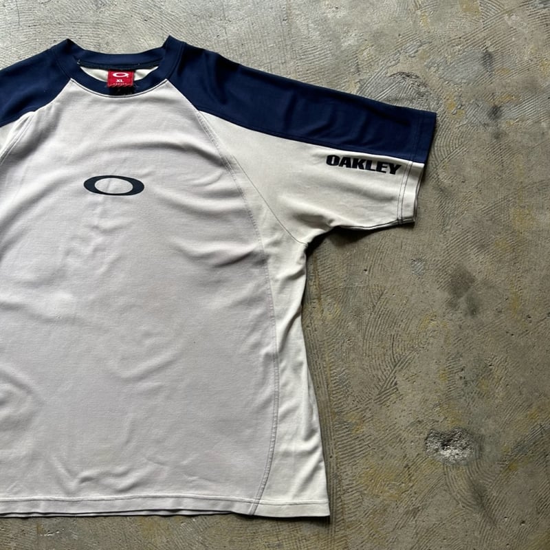 90s Oakley Tシャツ 短丈 OAKLEY オークリー Tシャツ 90s〜00s