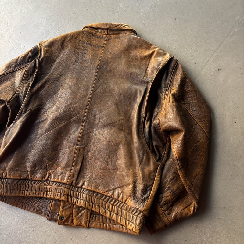 ジャケット　アライア　新品　レア セール】Vintage-like synthetic leather A-2 jacket/ヴィンテージ