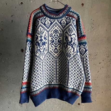 Dale of Norway  Nordic pattern knit