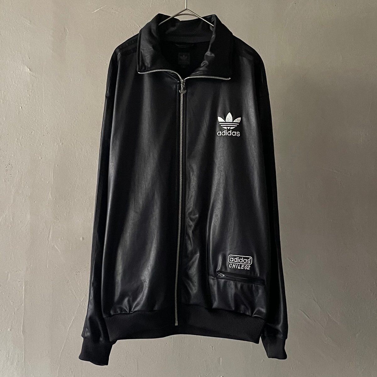 adidas CHILE62 万国タグ ジップアップパーカートラックジャケットS adidas CHILE62 万国タグ ジップアップパーカートラック