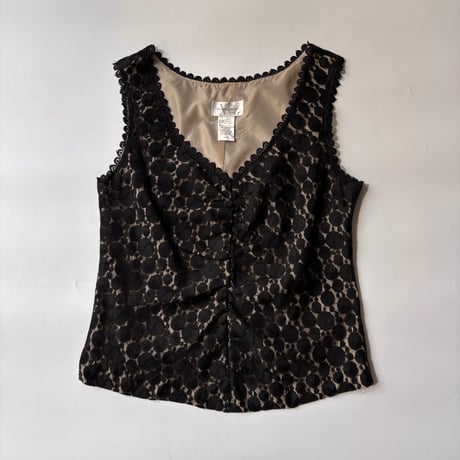 Design lace tank top