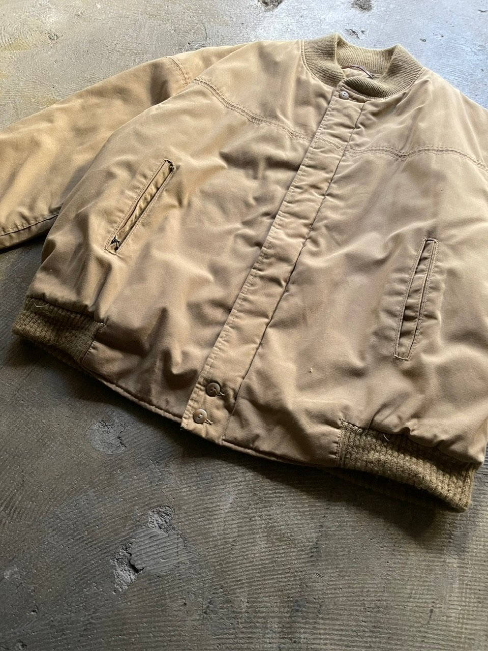 70's Catalina cup shoulder jacket | sui & shara 70's Catalina cup shoulder jacket | sui & shara