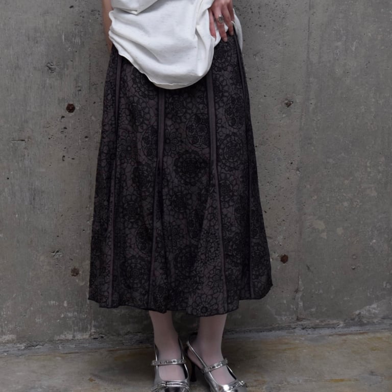 Botanical pattern deformed skirt