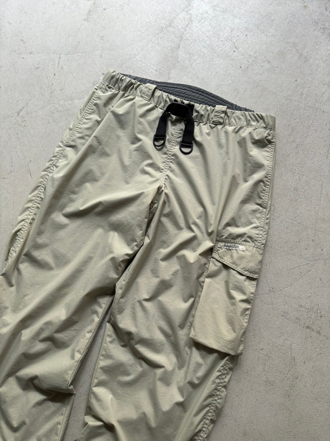 R*y様 90s 00s nikeacg カーゴパンツ　ベージュ　ワイドストレー R*y様 90s 00s nikeacg カーゴパンツ ベージュ ワイドストレー