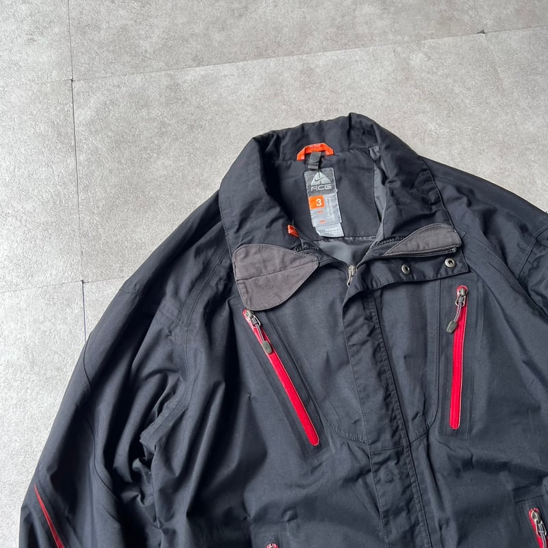 00s NIKE ACG nylon jacket 00s NIKE ACG nylon jacket