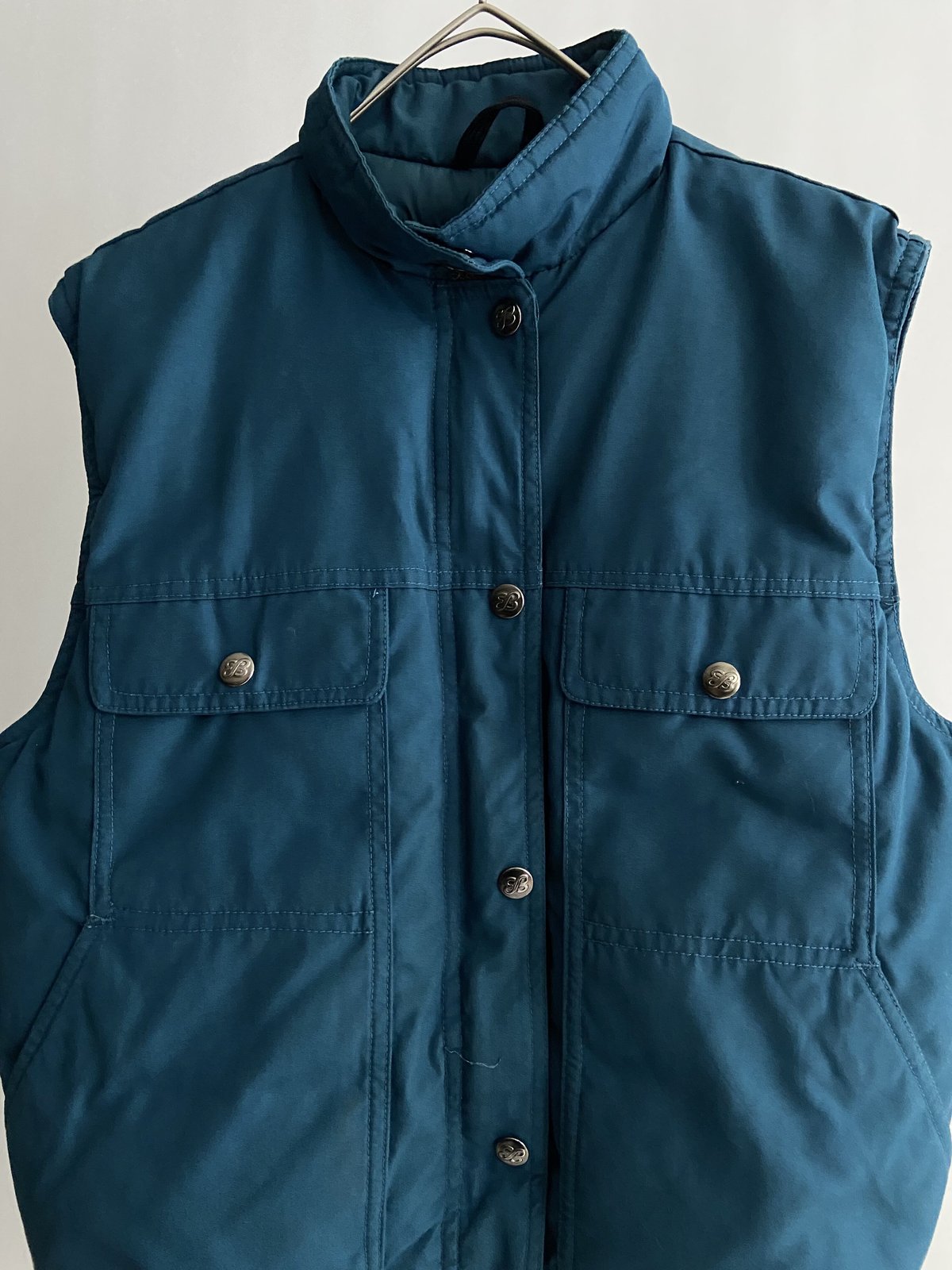 80s Eddie Bauer Goose down vest | sui & shara 80s Eddie Bauer Goose down vest | sui & shara