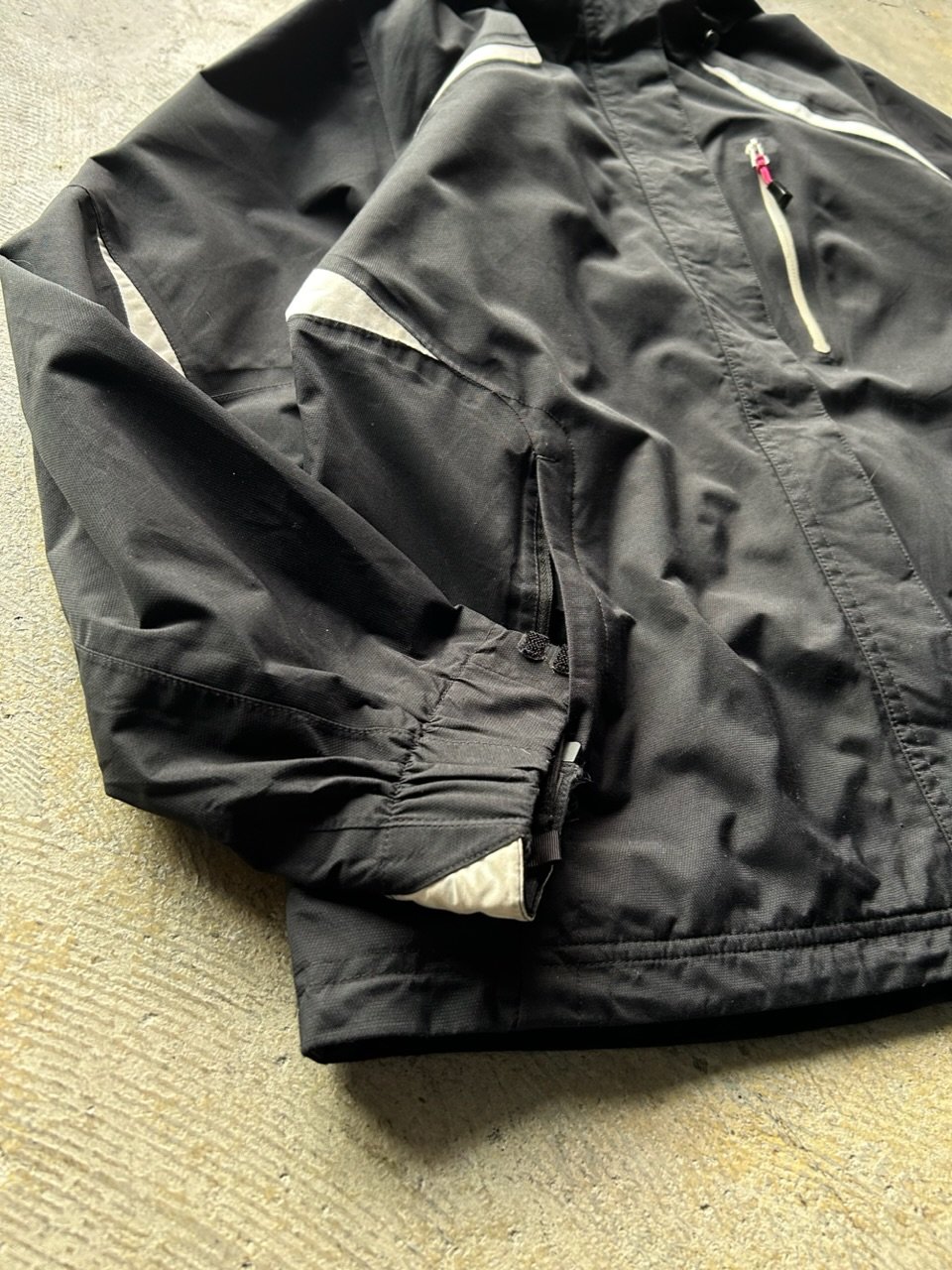 acg storm-fit S 18日出品停止 最終値下げ acg storm-fit S 18日出品停止 最終値下げ