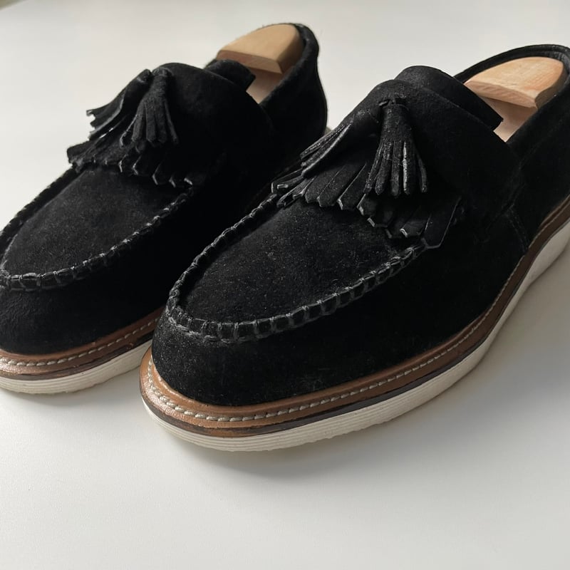 Dr. Martens suede tassel loafer | sui & shara