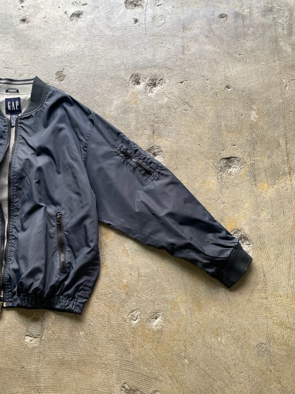 90s GAP MA-1 type jacket | sui & shara 90s GAP MA-1 type jacket | sui & shara