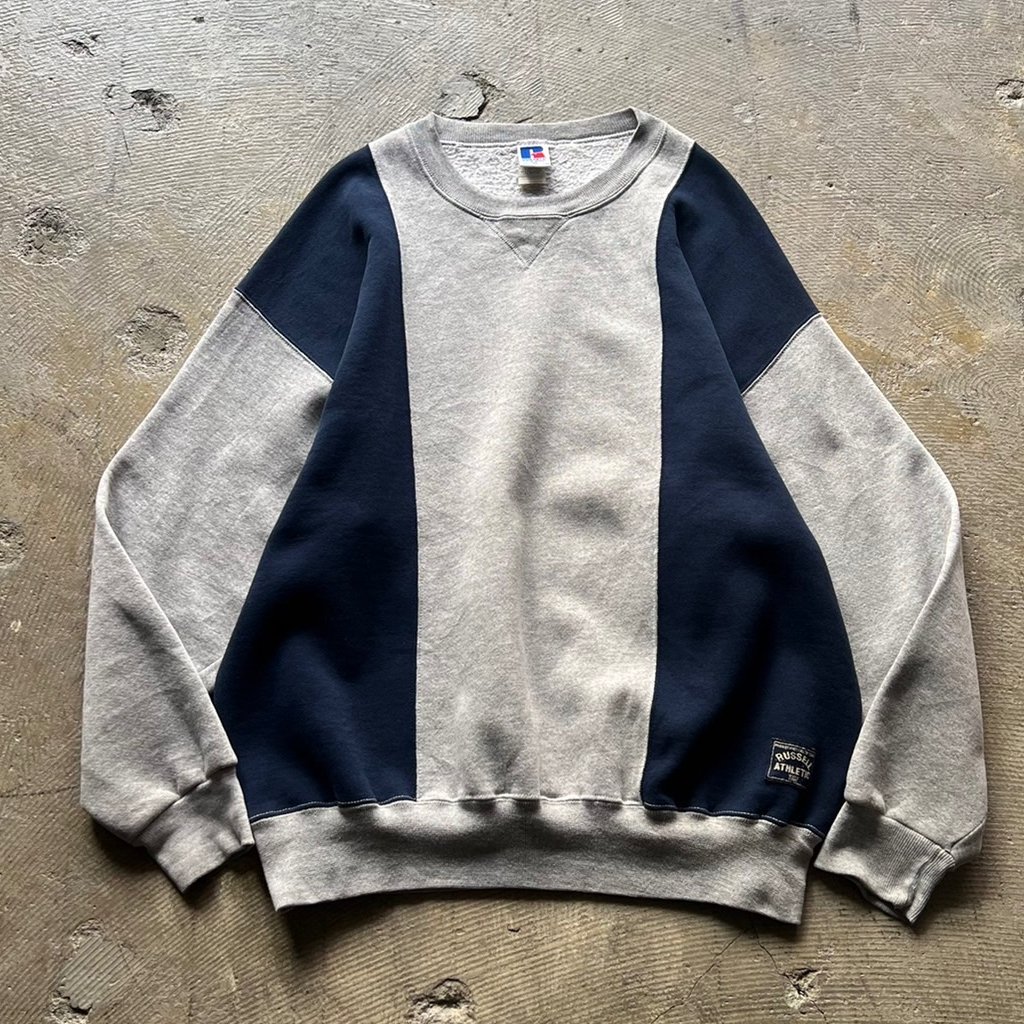 【90's】USA製 Russell sweat V GRAYショート丈 90's】USA製 Russell sweat V GRAYショート丈 - メルカリ
