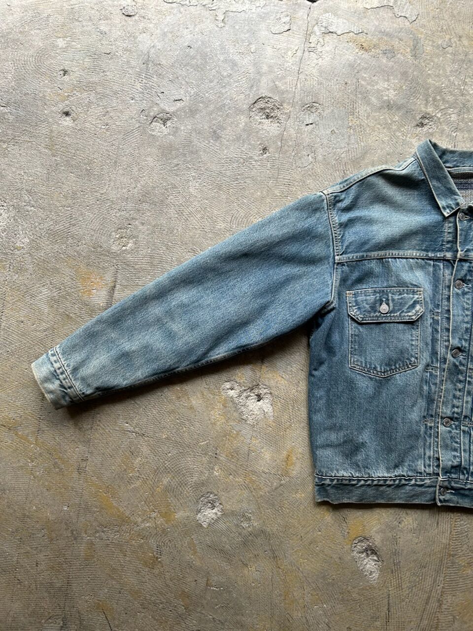 90's Levi's 517xx denim jacket | sui & shara 90's Levi's 517xx denim jacket | sui & shara