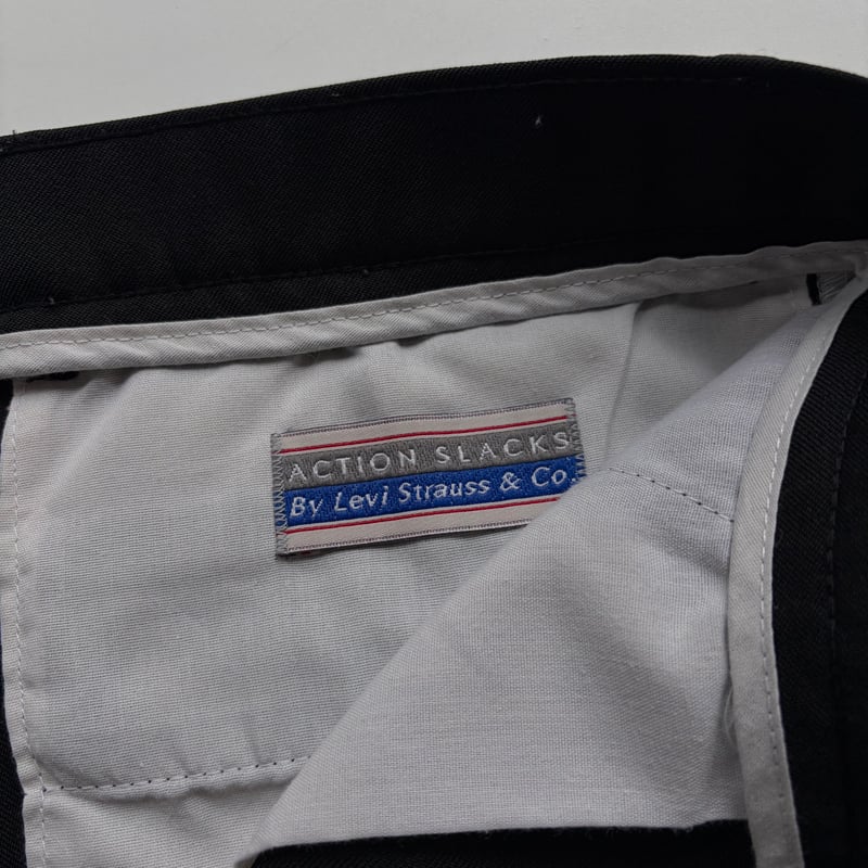 90s Levi's action slacks 
