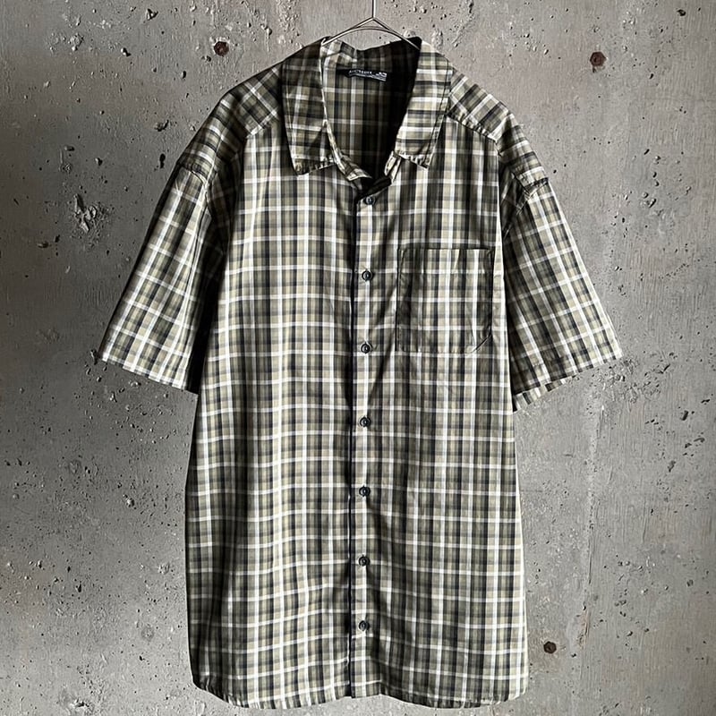 ARC'TERYX 半袖チェックシャツ L 希少カラー ARC'TERYX 半袖チェックシャツ L 希少カラー ARC'TERYX