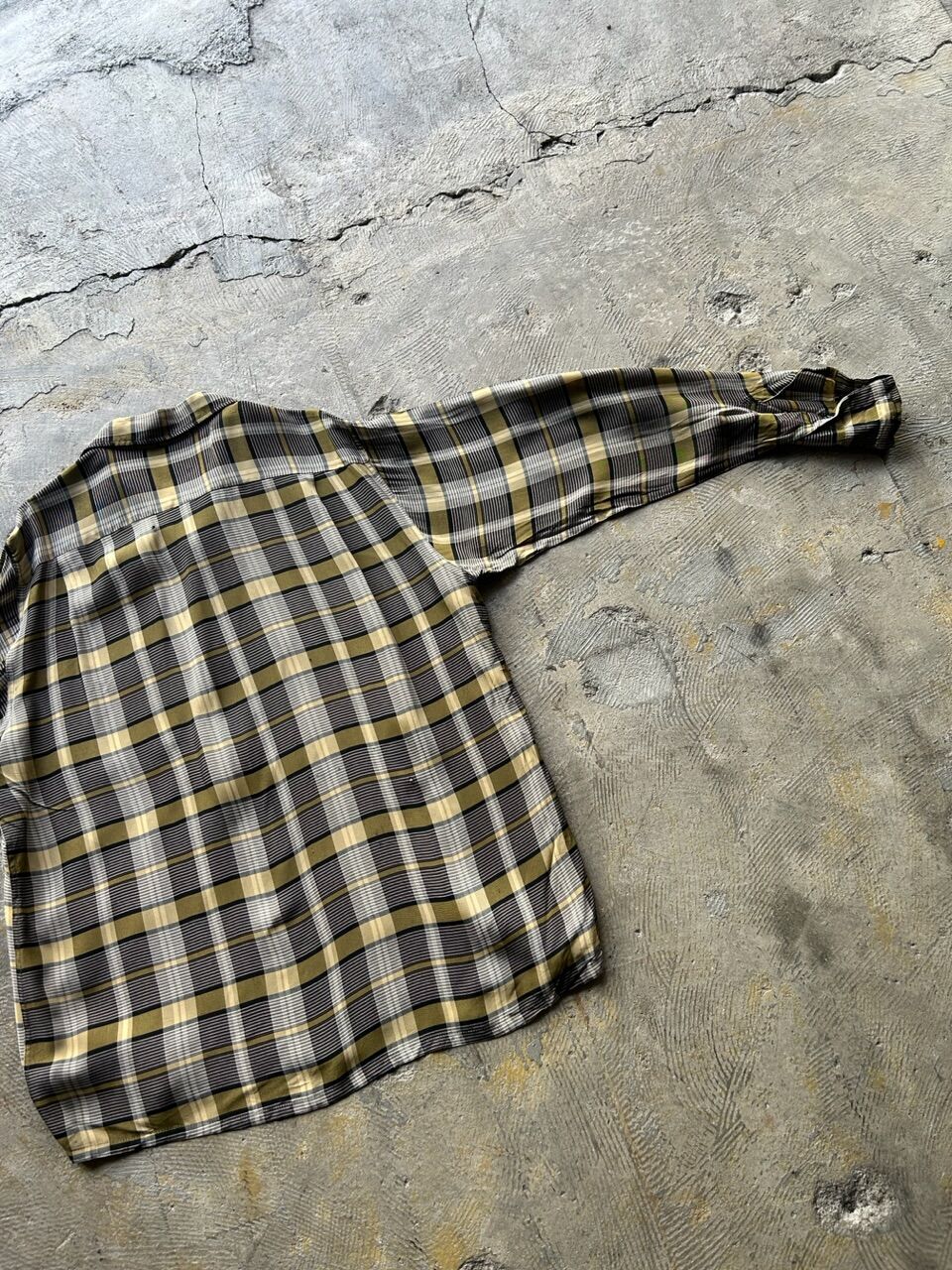 60's B.V.D. plaip pattern open collar rayon shi 60's B.V.D. plaip pattern open collar rayon shi