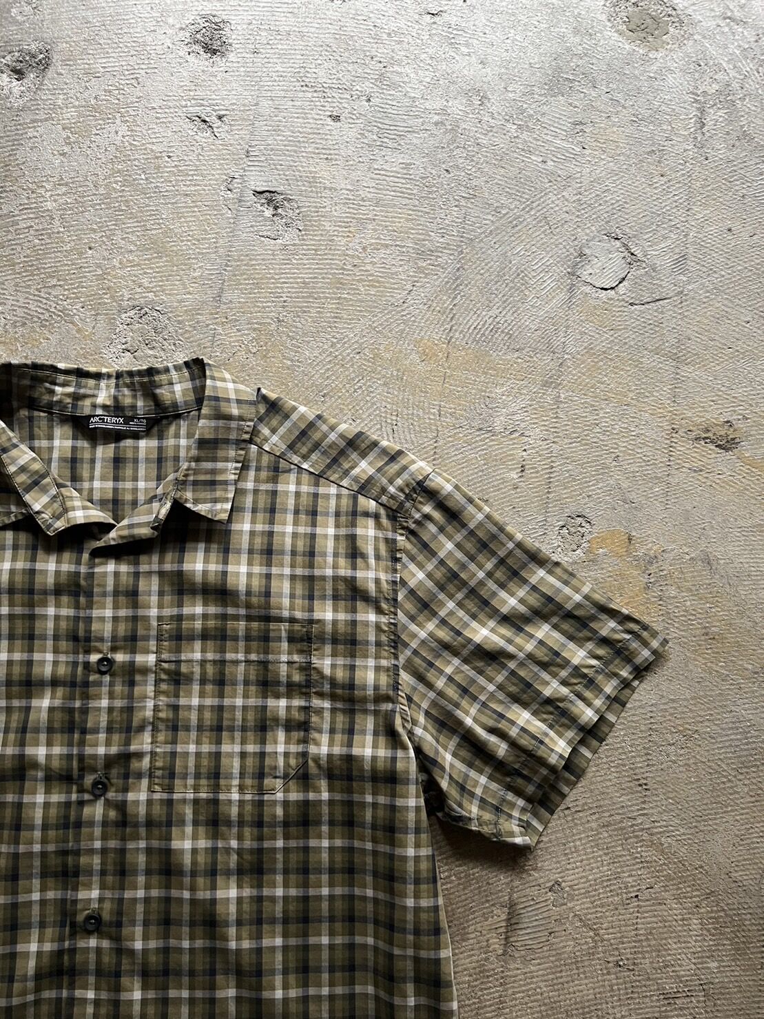 ARC'TERYX 半袖チェックシャツ L 希少カラー ARC'TERYX 半袖チェックシャツ L 希少カラー ARC'TERYX