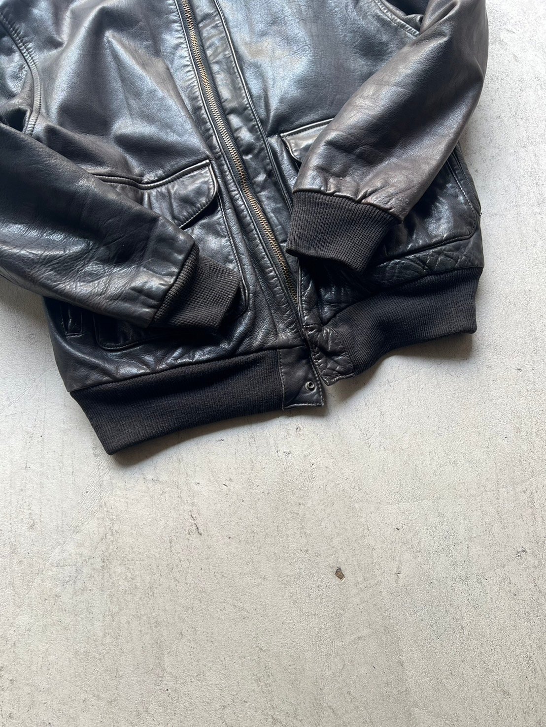 80s Banana republic A-2 type leather flight jac 80s Banana republic A-2 type leather flight jac