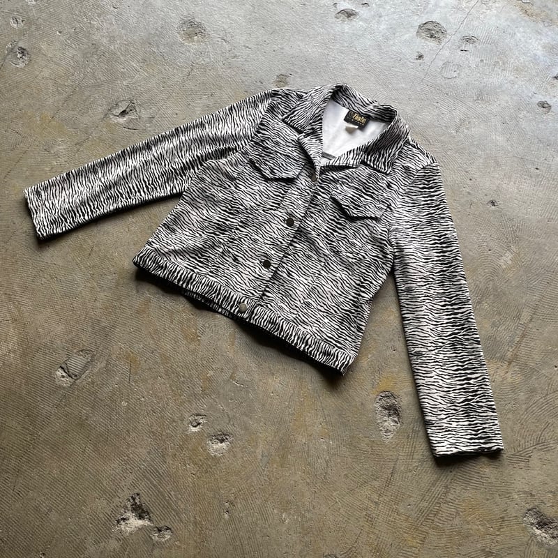 90's animal pattern tracker jacket | sui & shara 90's animal pattern tracker jacket | sui & shara