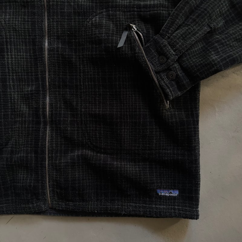 90s Patagonia ultra plush over shirt | sui & shara 90s Patagonia ultra plush over shirt | sui & shara