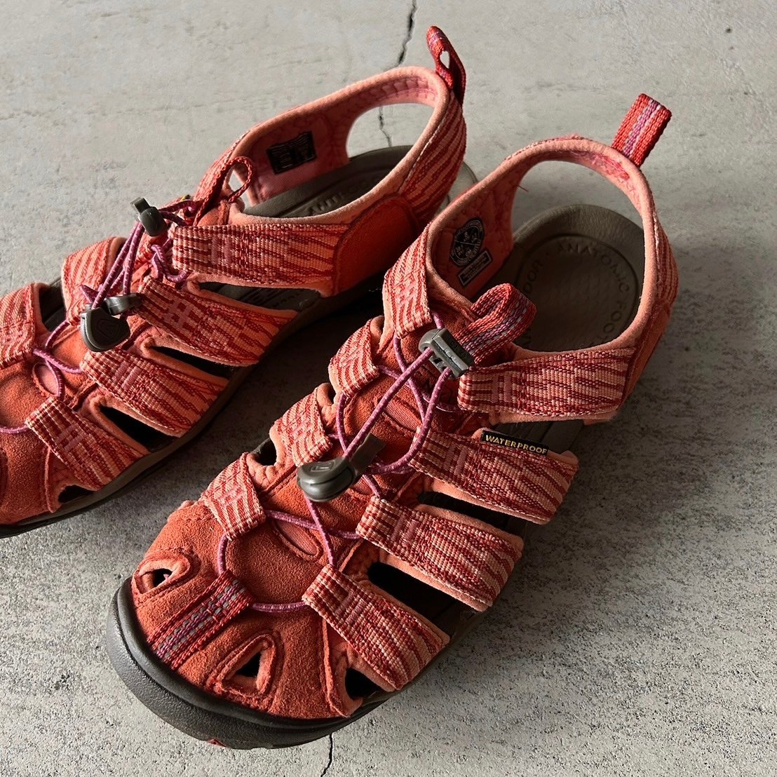 KEENサンダルCLEARWATER CNX KEEN サンダル CLEARWATER CNX / クリアウォーター シーエヌ