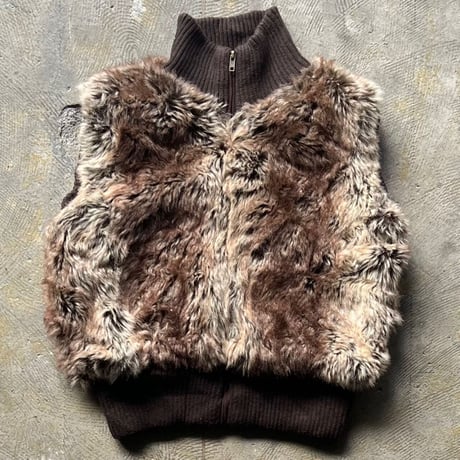 90s high neck fake fur vest