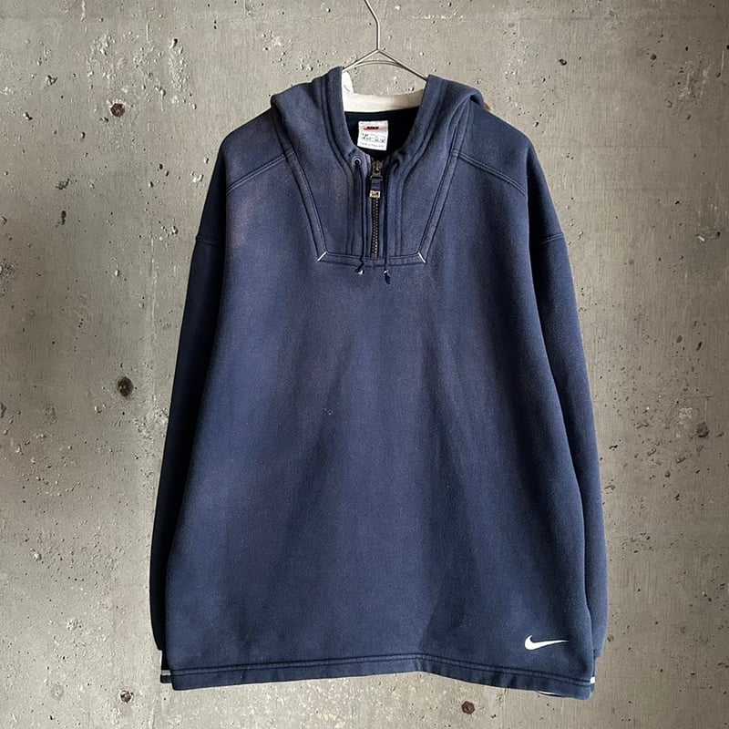 90s Nike half zip sweat hoodie | sui & shara 90s Nike half zip sweat hoodie | sui & shara