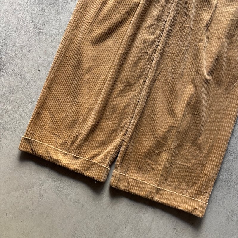 Gochu wide silhouette corduroy pants | sui & s