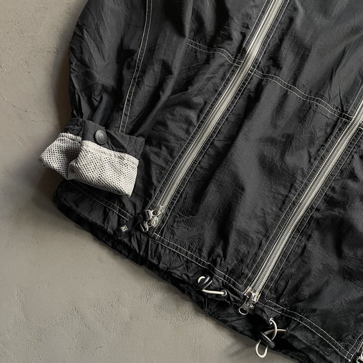 90s~ Armani Jeans design zip nylon foodie | sui 90s~ Armani Jeans design zip nylon foodie | sui