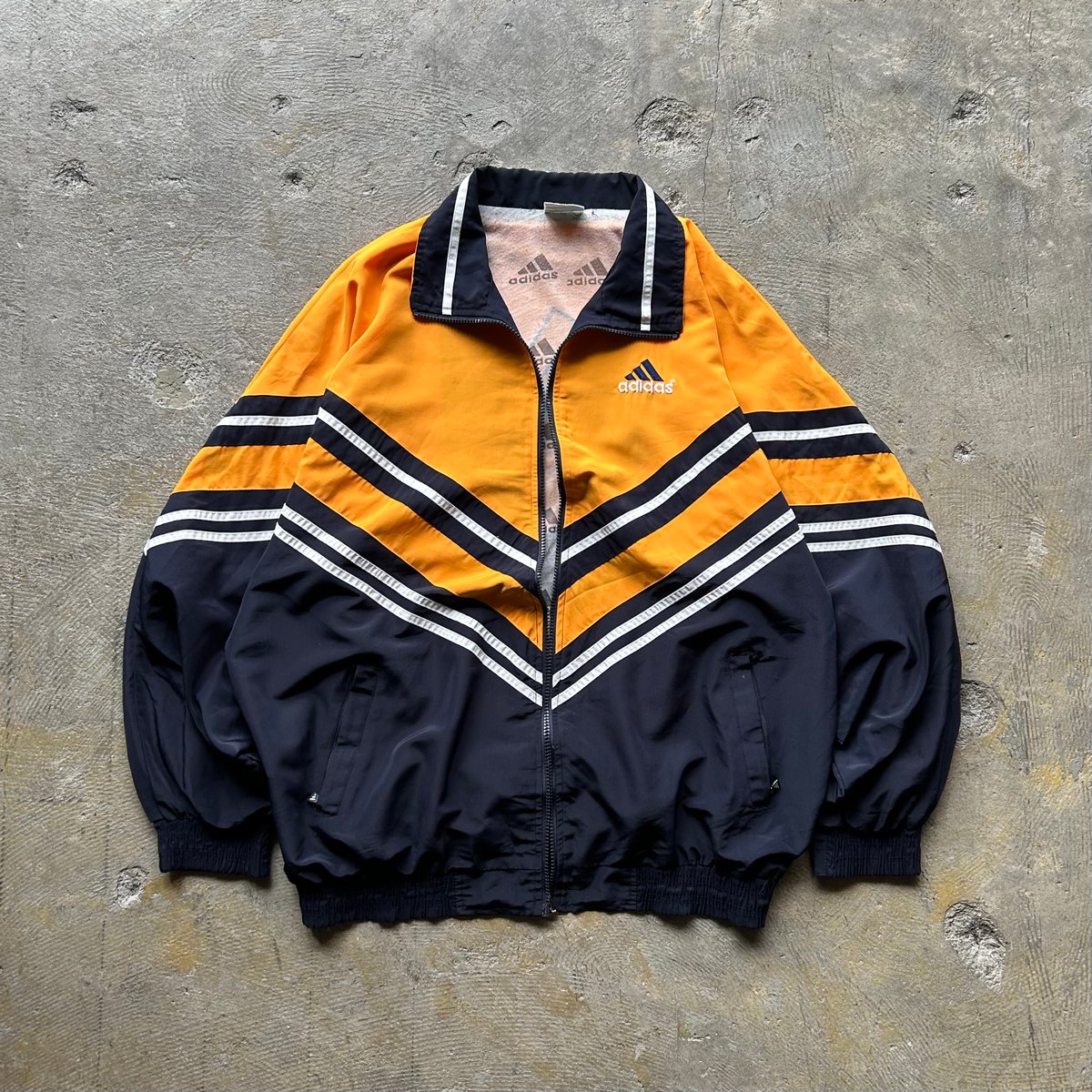 アディダス イエロージップアップジャケット アディダスオリジナルス adidas originals スポーツウェア