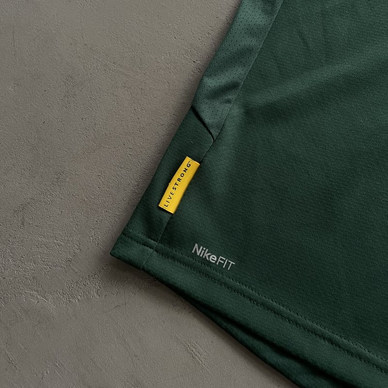 Nike×Livestrong pullover jacket | sui & shara