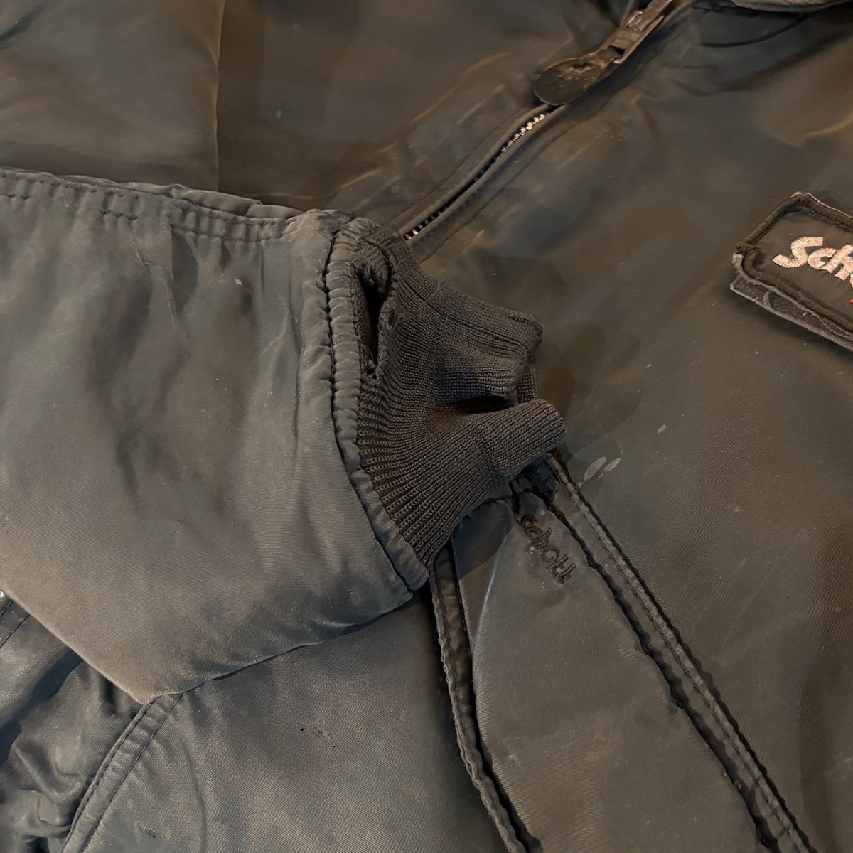 90s Schott CWU-R flight jacket | sui & shara 90s Schott CWU-R flight jacket | sui & shara