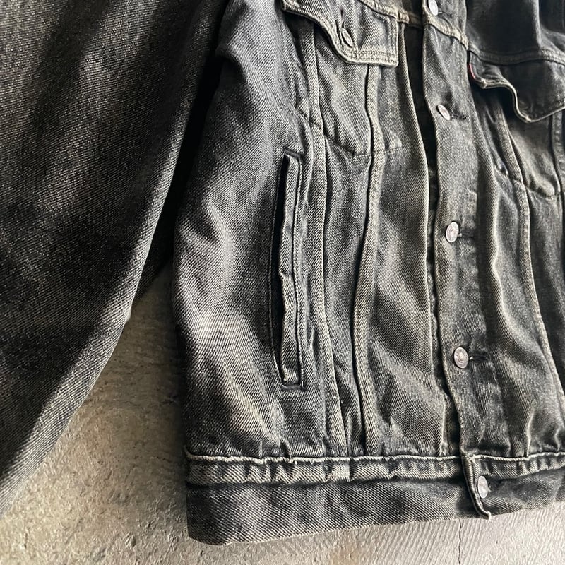 90s Levi's 70503 black denim jacket made in TUN