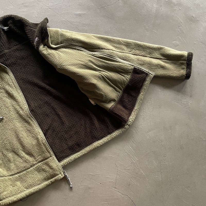 patagonia - パタゴニア　R3ジャケット 楽天市場】古着 11年製 パタゴニア Patagonia レギュレーターR3