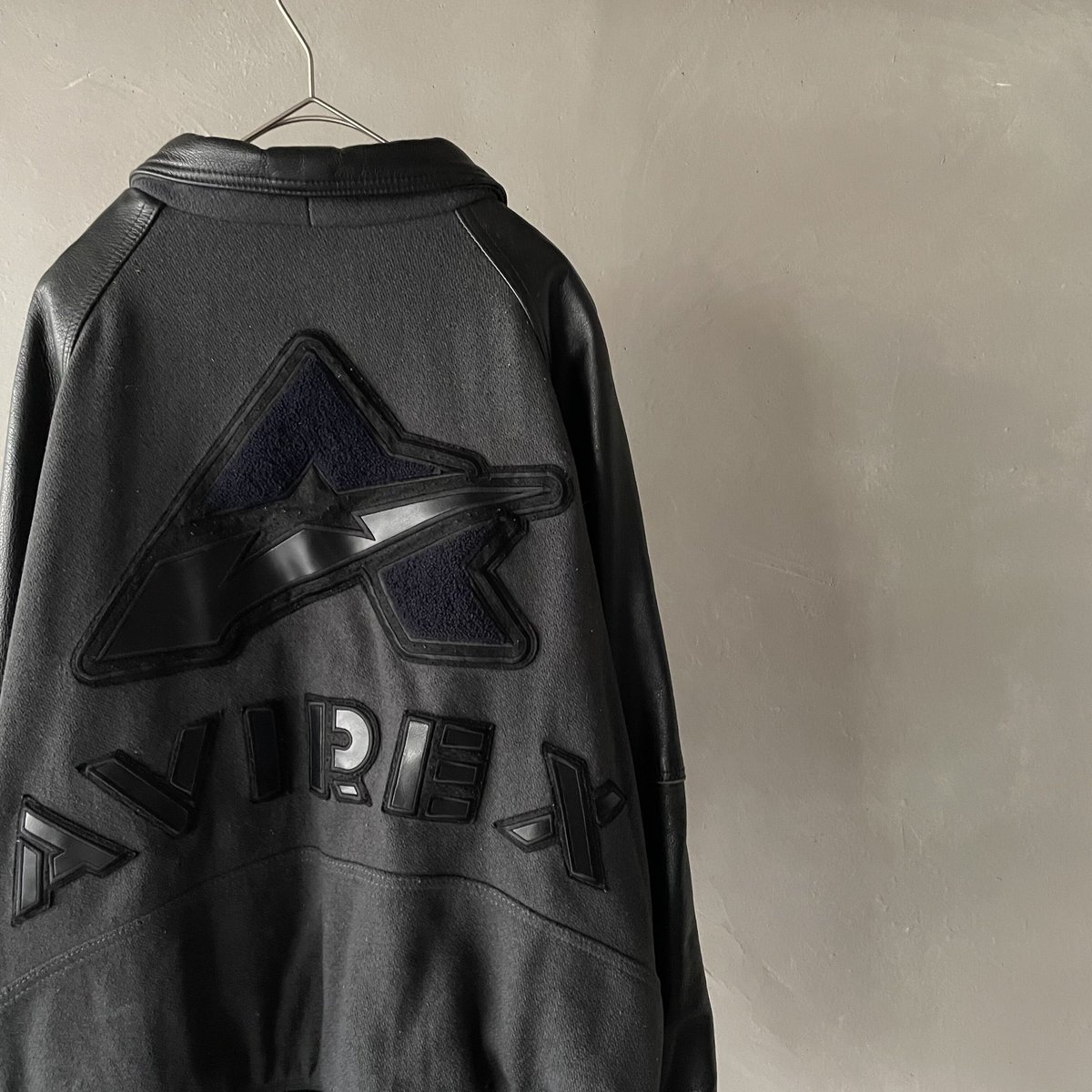 Cropped Icon Jacket – Avirex