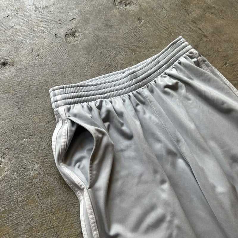 超希少　GAP 00s 韓国製 トラックパンツ 黒×白 サイドライン Y2K 超希少 GAP 00s 韓国製 トラックパンツ 黒×白 サイドライン Y2K