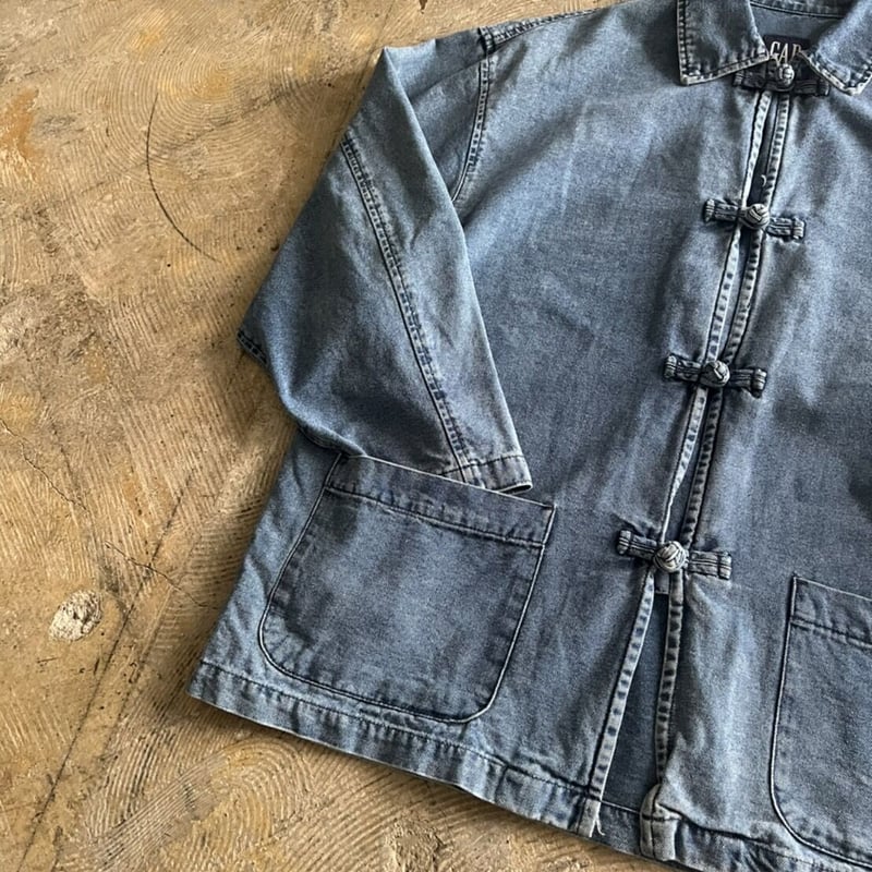 90s GAP denim china shirt jacket | sui & shara 90s GAP denim china shirt jacket | sui & shara