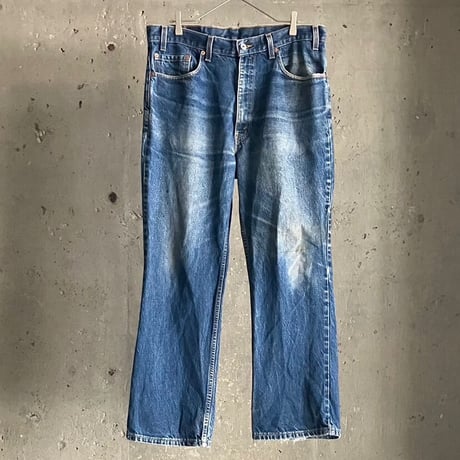 Levi’s “517” denim pants