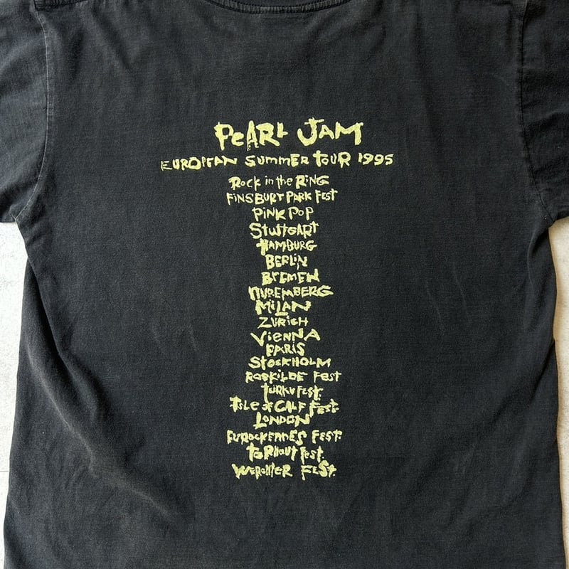 90s PEARL JAM european summer tour print tee | 90s PEARL JAM european summer tour print tee |